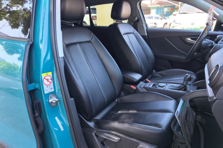 Used Audi Q2L 2018 35 TFSI Launch Exclusive Edition China VI Right Front Seat