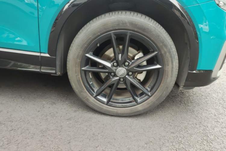 Used Audi Q2L 2018 35 TFSI Fashion Dynamic Version China V Emission Standard Right Front Wheel Hub
