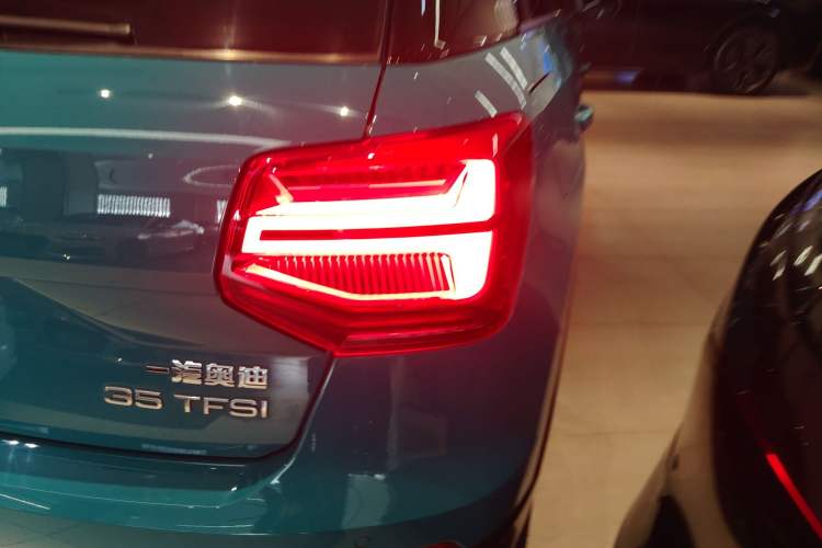 Used Audi Q2L 2018 35 TFSI Launch Exclusive Edition China VI Right Rear Taillight