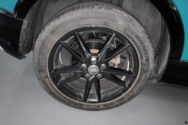 Used Audi Q2L 2018 35 TFSI Luxury Prestige Version China VI Right Rear Wheel Hub
