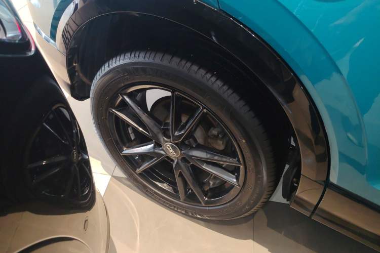 Used Audi Q2L 2018 35 TFSI Launch Exclusive Edition China VI Right Rear Wheel Hub
