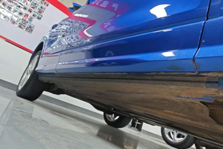 Used Audi Q2L 2018 35 TFSI Fashionable & Elegant Version China VI Emission Standard Right Side Sill
