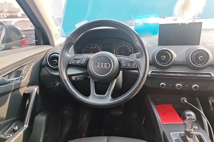 Used Audi Q2L 2018 35 TFSI Launch Exclusive Edition China VI Steering Wheel