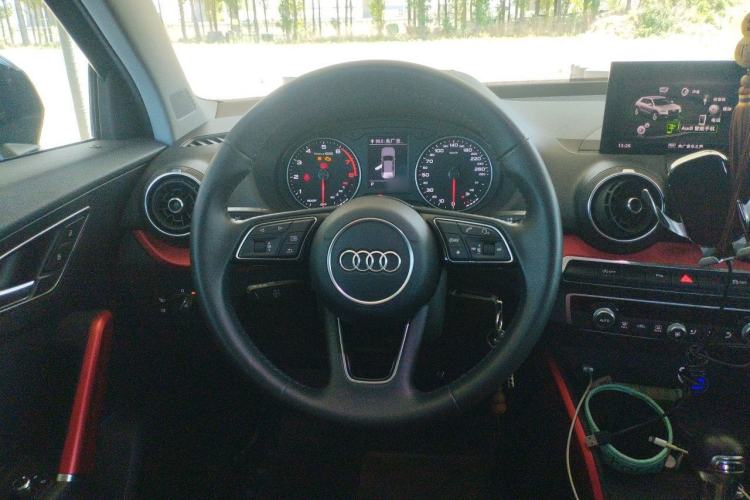 Used Audi Q2L 2018 35 TFSI Fashion Dynamic Version China V Emission Standard Steering Wheel