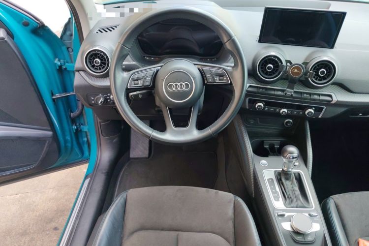 Used Audi Q2L 2018 35 TFSI Luxury Attractive Model China V Standard Steering Wheel