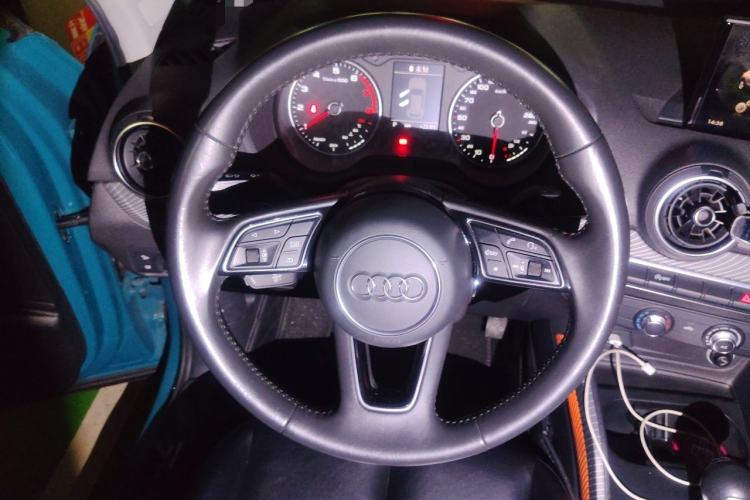 Used Audi Q2L 2018 35 TFSI Launch Exclusive Edition China V Steering Wheel