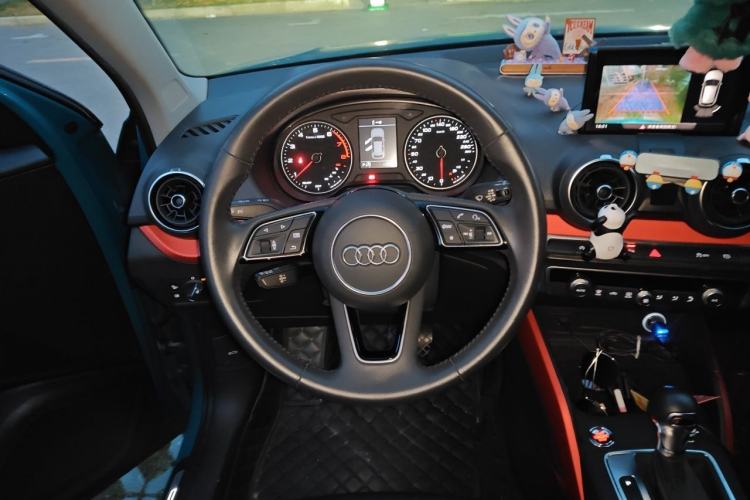 Used Audi Q2L 2018 35 TFSI Fashion Dynamic Version China VI Emission Standard Steering Wheel