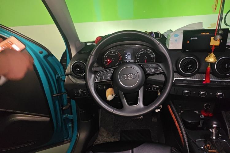 Used Audi Q2L 2018 35 TFSI Launch Exclusive Edition China V Steering Wheel