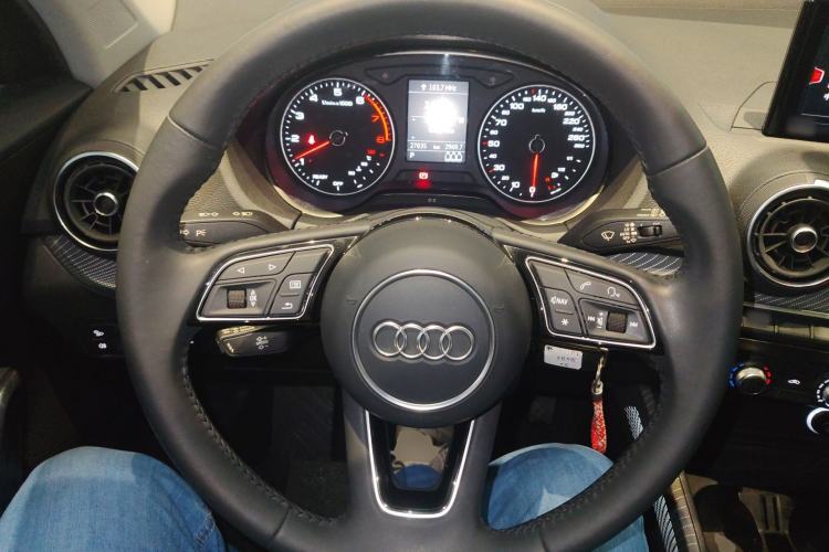 Used Audi Q2L 2018 35 TFSI Launch Exclusive Edition China VI Steering Wheel