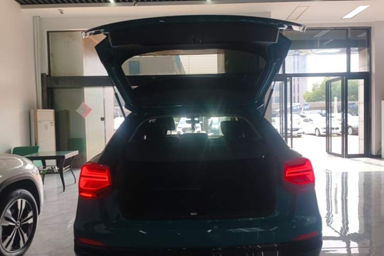 Used Audi Q2L 2018 35 TFSI Launch Exclusive Edition China VI Trunk