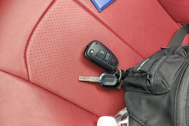 Used Audi Q2L 2018 35 TFSI Launch Exclusive Edition China VI Vehicle Key