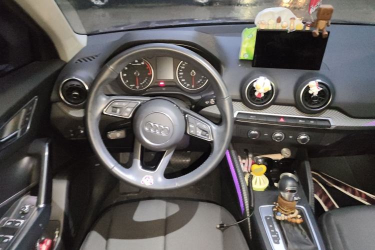 Used Audi Q2L 2018 35 TFSI Launch Exclusive Edition China VI Steering Wheel