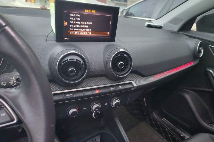 Used Audi Q2L 2018 35 TFSI Launch Exclusive Edition China VI Audio And AC Panel
