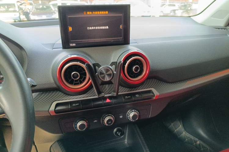 Used Audi Q2L 2018 35 TFSI Launch Exclusive Edition China VI Audio And AC Panel