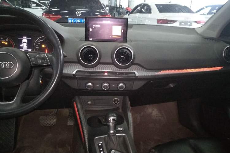 Used Audi Q2L 2018 35 TFSI Launch Exclusive Edition China VI Audio And AC Panel