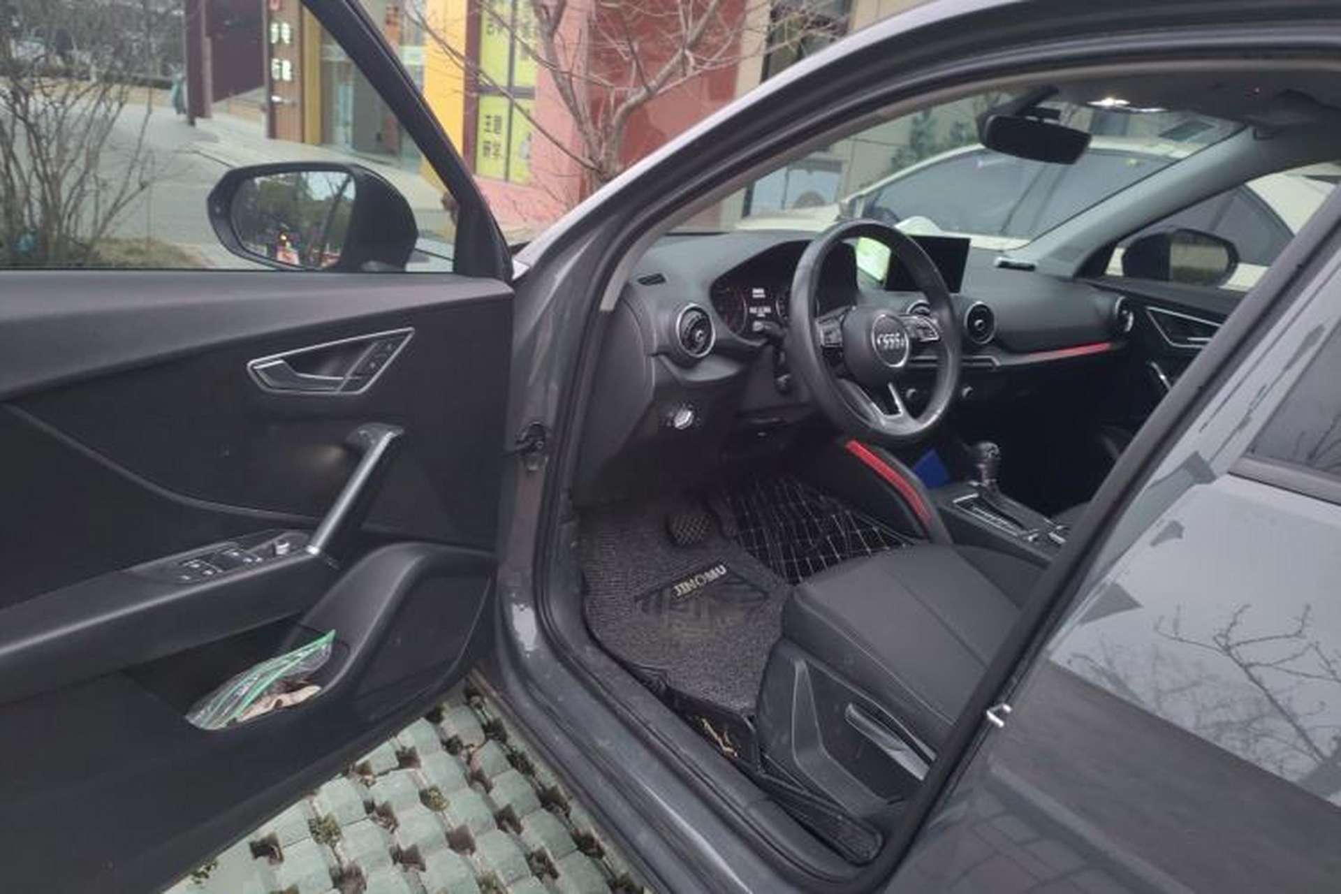 Used Audi Q2L 2018 35 TFSI Launch Exclusive Edition China VI Driver Seat