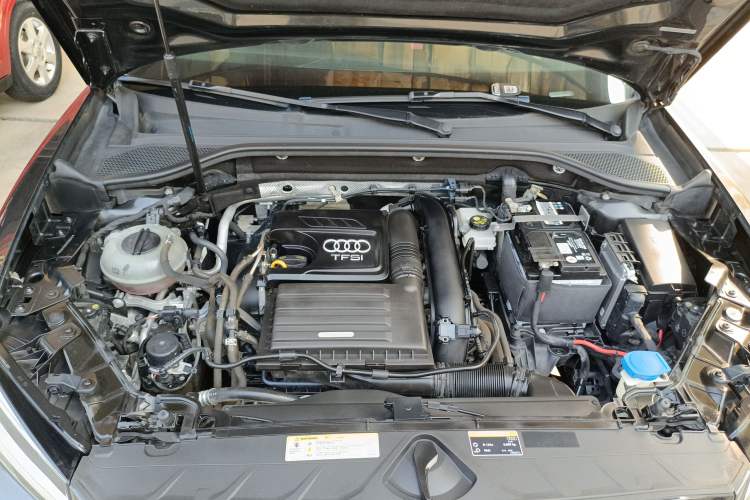 Used Audi Q2L 2018 35 TFSI Launch Exclusive Edition China VI Engine Bay