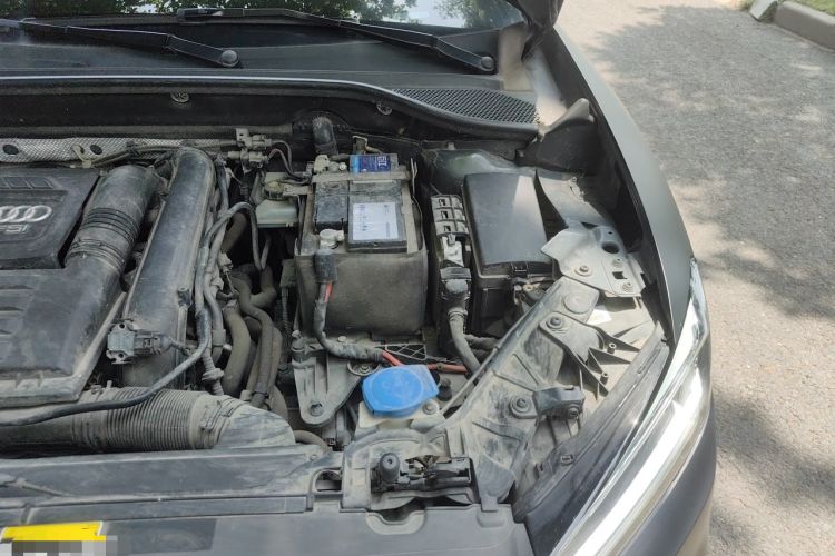 Used Audi Q2L 2018 35 TFSI Fashion Dynamic Version China VI Emission Standard Engine Bay Left
