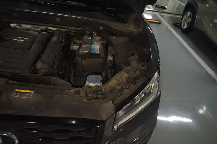 Used Audi Q2L 2018 35 TFSI Launch Exclusive Edition China VI Engine Bay Left