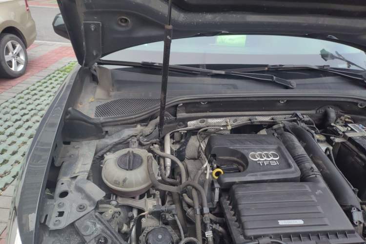 Used Audi Q2L 2018 35 TFSI Launch Exclusive Edition China VI Engine Bay Right