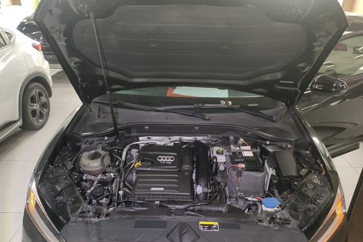 Used Audi Q2L 2018 35 TFSI Launch Exclusive Edition China VI Engine Bay