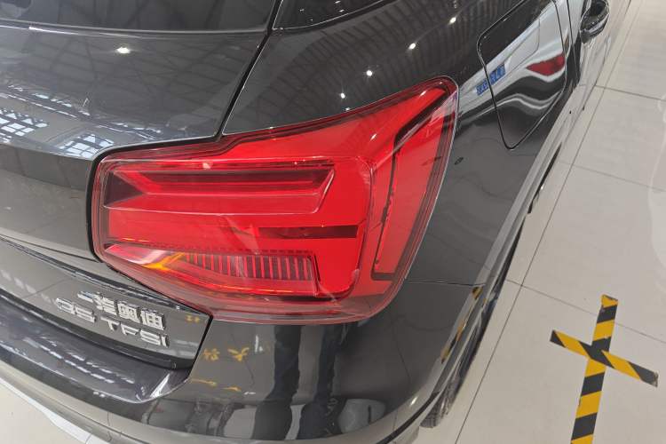 Used Audi Q2L 2018 35 TFSI Launch Exclusive Edition China VI Exterior 3