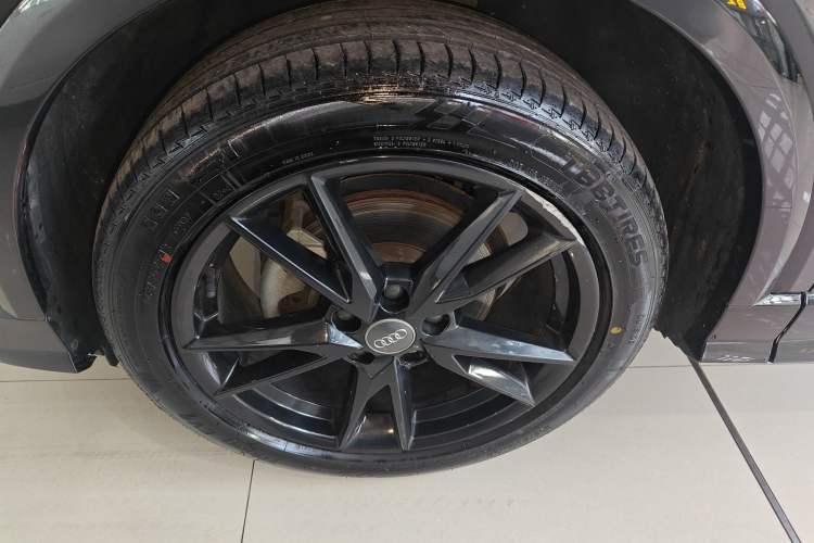 Used Audi Q2L 2018 35 TFSI Launch Exclusive Edition China VI Exterior 4