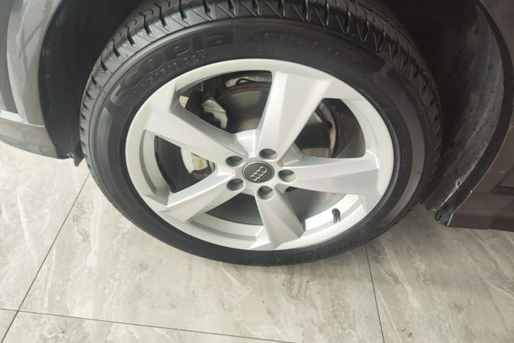 Used Audi Q2L 2018 35 TFSI Fashionable & Elegant Version China VI Emission Standard Exterior 4