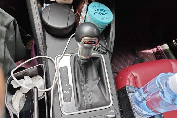 Used Audi Q2L 2018 35 TFSI Launch Exclusive Edition China VI Gear Lever