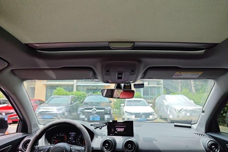 Used Audi Q2L 2018 35 TFSI Launch Exclusive Edition China VI Headliner