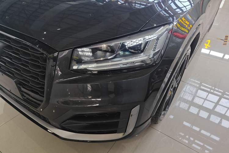 Used Audi Q2L 2018 35 TFSI Launch Exclusive Edition China VI Left Front Headlight