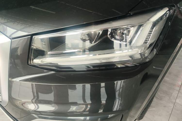 Used Audi Q2L 2018 35 TFSI Fashionable & Elegant Version China VI Emission Standard Left Front Headlight