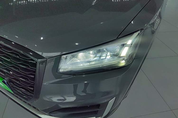 Used Audi Q2L 2018 35 TFSI Launch Exclusive Edition China VI Left Front Headlight