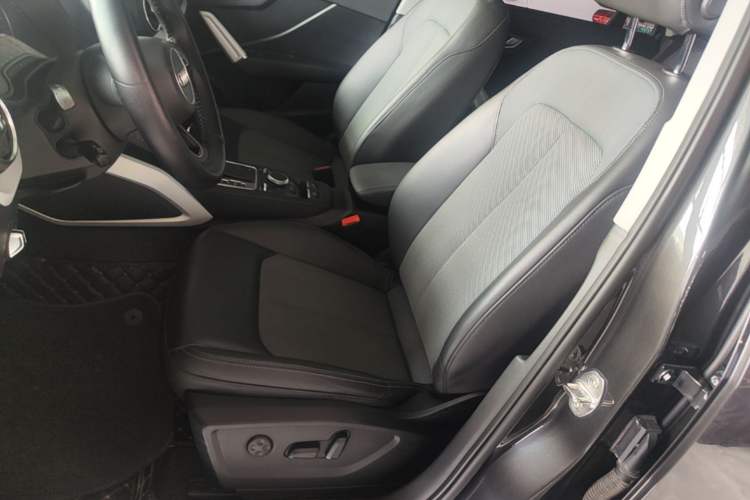 Used Audi Q2L 2018 35 TFSI Fashionable & Elegant Version China VI Emission Standard Left Front Seat