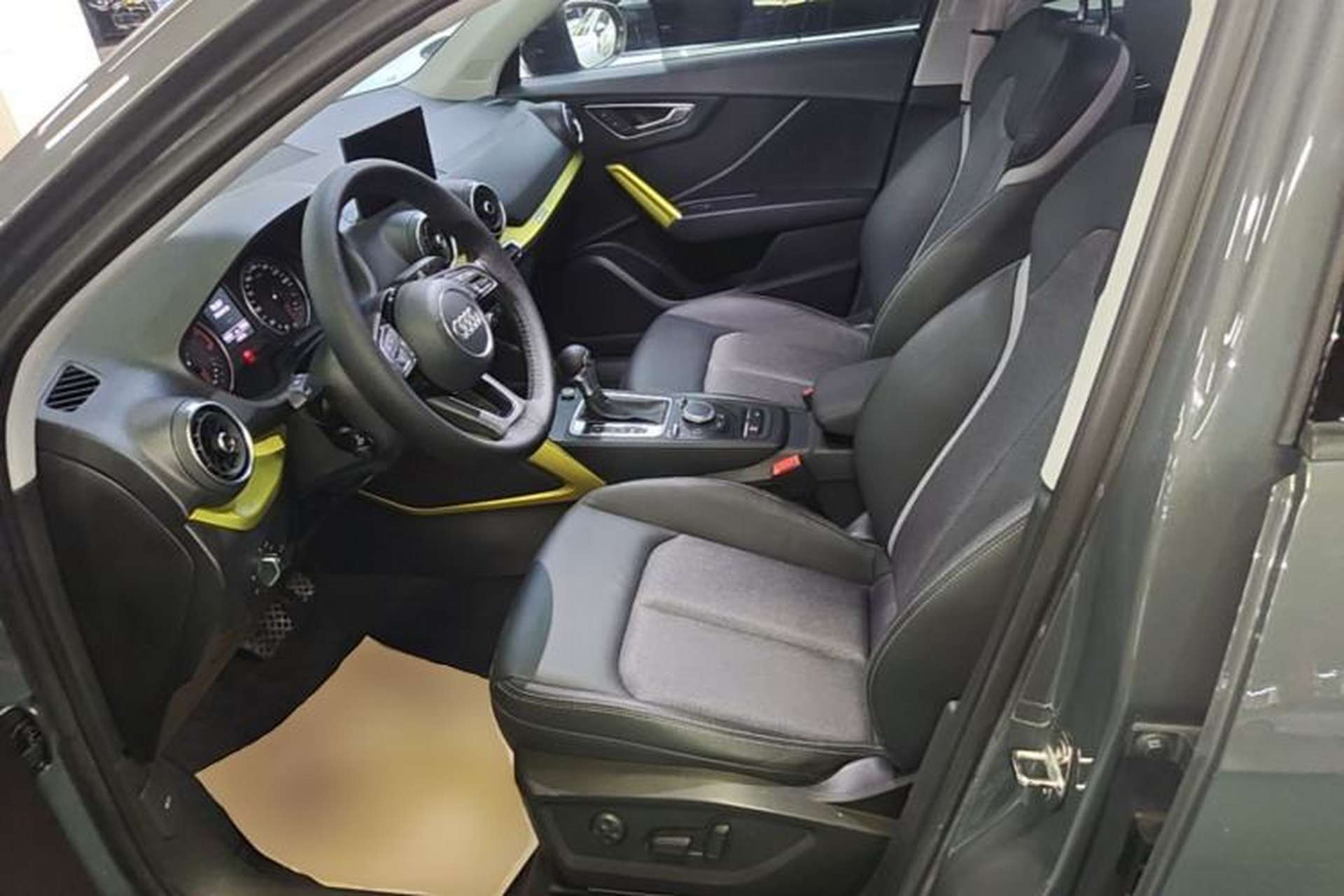 Used Audi Q2L 2018 35 TFSI Fashion Dynamic Version China VI Emission Standard Left Front Seat