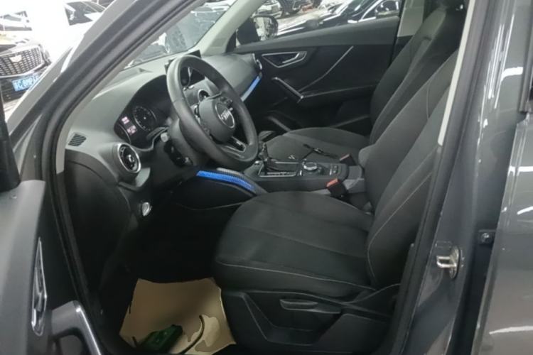 Used Audi Q2L 2018 35 TFSI Launch Exclusive Edition China VI Left Front Seat