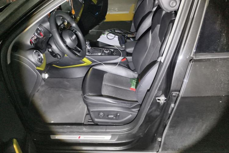 Used Audi Q2L 2018 35 TFSI Fashion Dynamic Version China VI Emission Standard Left Front Seat