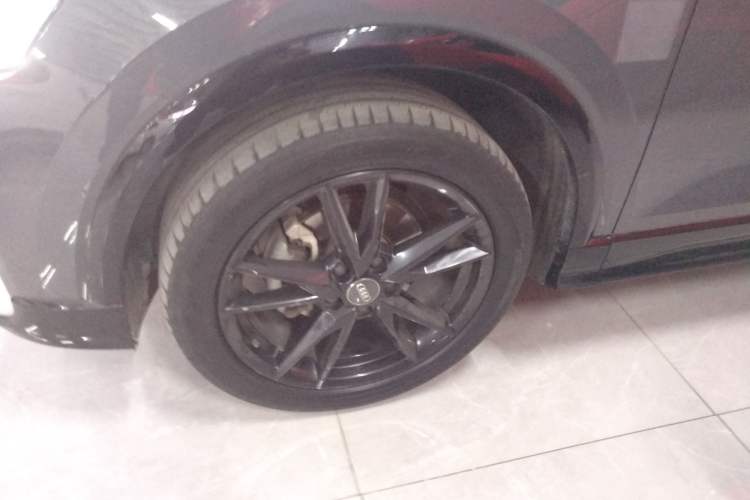 Used Audi Q2L 2018 35 TFSI Launch Exclusive Edition China VI Left Front Wheel Hub