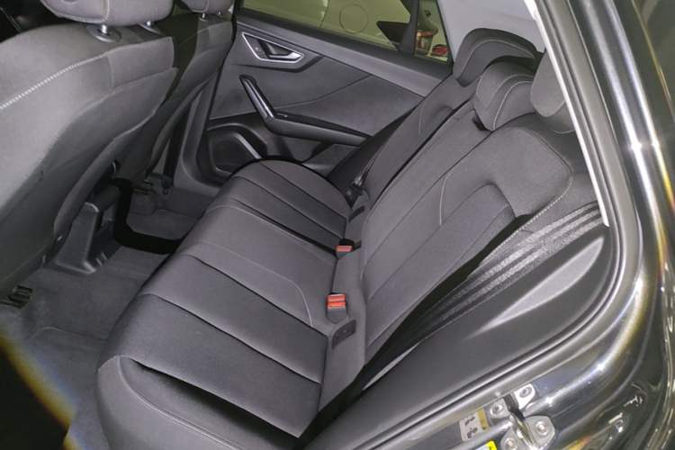 Used Audi Q2L 2018 35 TFSI Launch Exclusive Edition China VI Left Rear Seat