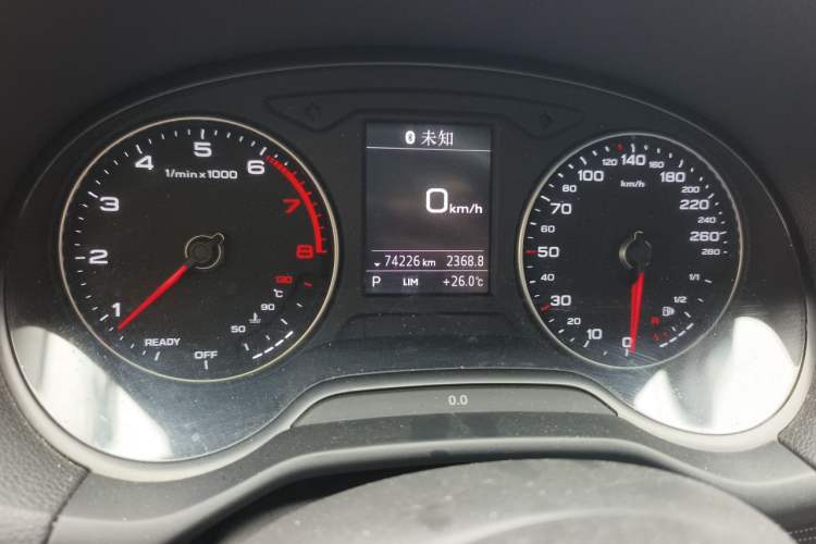 Used Audi Q2L 2018 35 TFSI Launch Exclusive Edition China VI Odometer Close Up