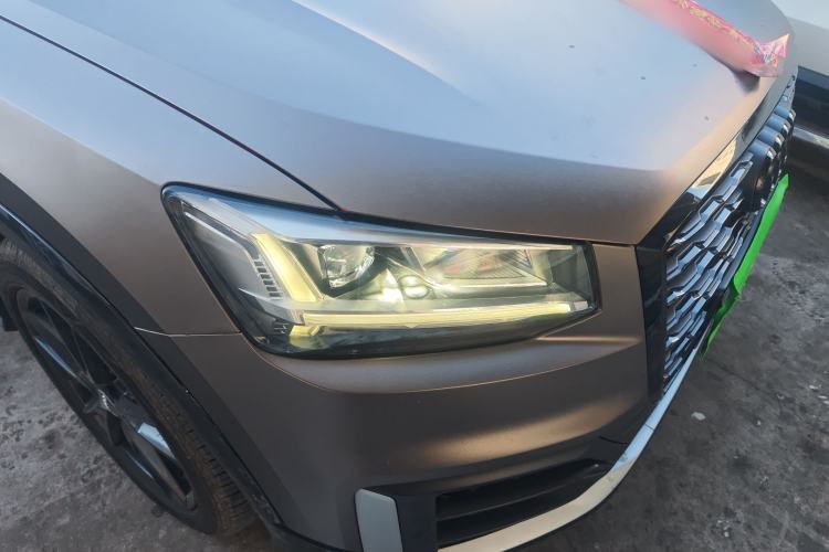 Used Audi Q2L 2018 35 TFSI Launch Exclusive Edition China V Right Front Headlight