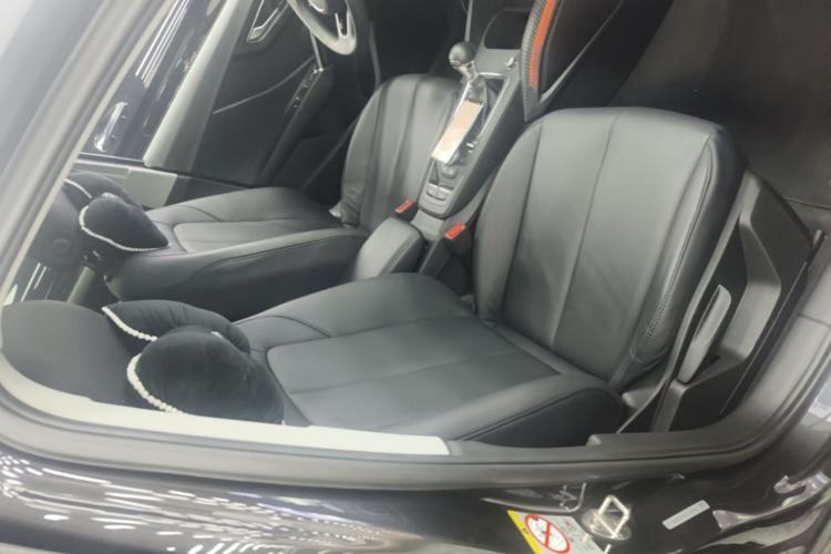 Used Audi Q2L 2018 35 TFSI Launch Exclusive Edition China V Right Front Seat
