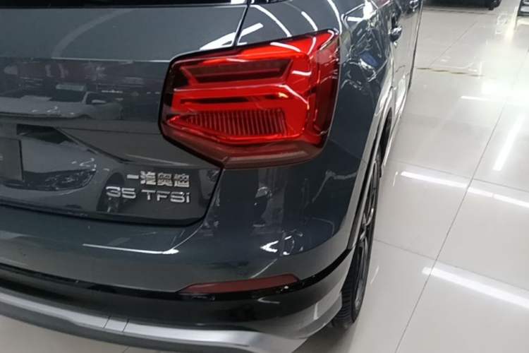 Used Audi Q2L 2018 35 TFSI Launch Exclusive Edition China VI Right Rear Taillight