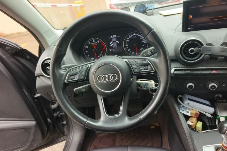 Used Audi Q2L 2018 35 TFSI Launch Exclusive Edition China VI Steering Wheel
