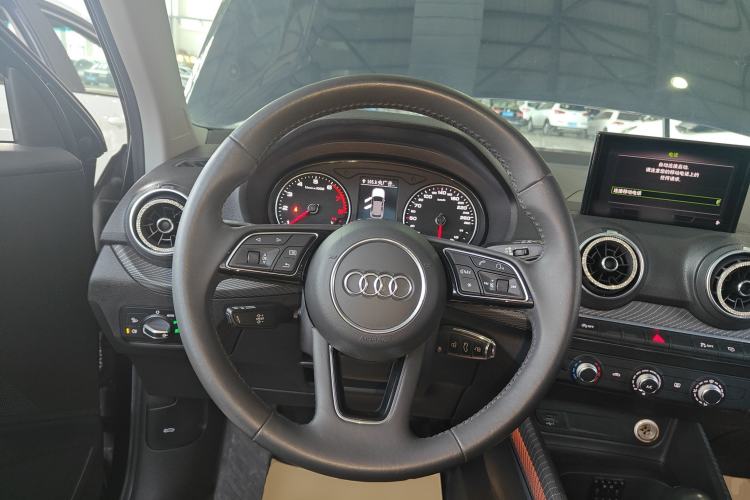 Used Audi Q2L 2018 35 TFSI Launch Exclusive Edition China VI Steering Wheel