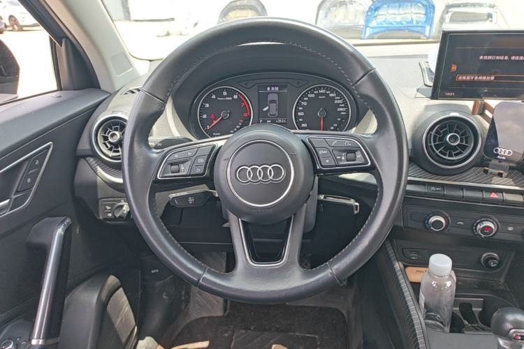 Used Audi Q2L 2018 35 TFSI Launch Exclusive Edition China VI Steering Wheel