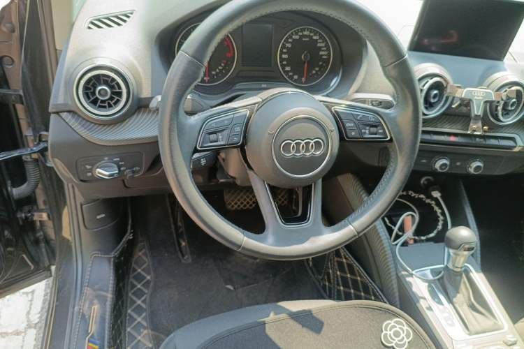 Used Audi Q2L 2018 35 TFSI Launch Exclusive Edition China VI Steering Wheel