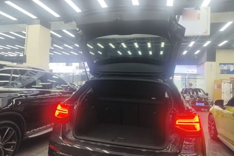 Used Audi Q2L 2018 35 TFSI Launch Exclusive Edition China V Trunk