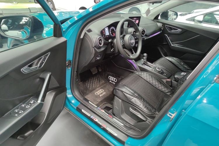 Used Audi Q2L 2018 35 TFSI Launch Exclusive Edition China VI Driver Seat