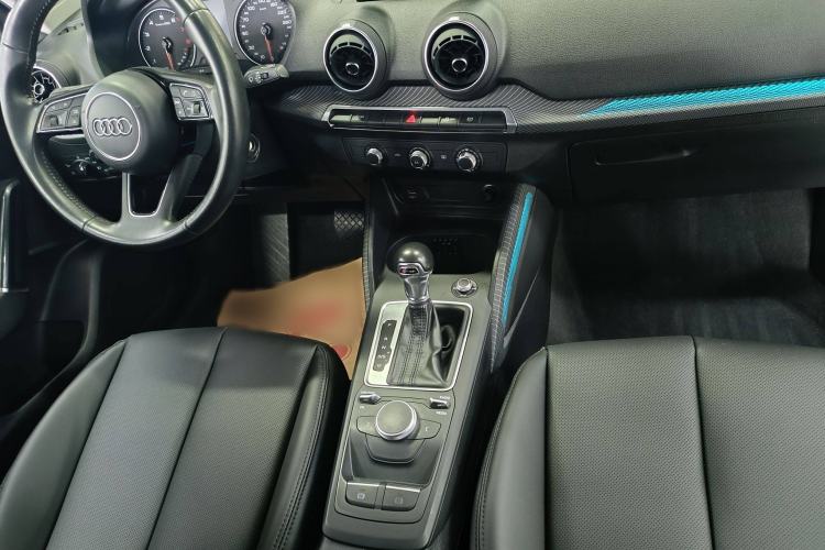 Used Audi Q2L 2018 35 TFSI Launch Exclusive Edition China VI Interior 2